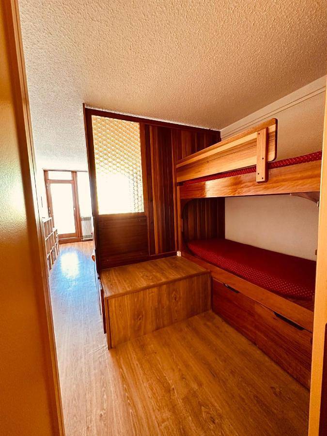Gîte pour 4 personnes, avec balcon ainsi que piscine et vue, animaux acceptés dans Cinema le Schuss (Chamrousse) - 2
