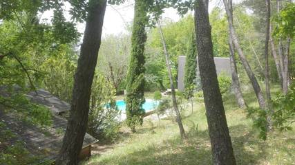 Gîte pour 6 personnes, avec vue ainsi que jardin et piscine à Sagelat