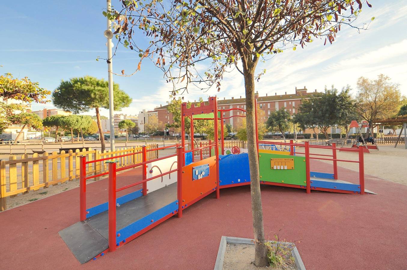 Appartement entier, Apartment Mexica, 100m de la plage, climatisation in Central Lloret de Mar, Lloret de Mar