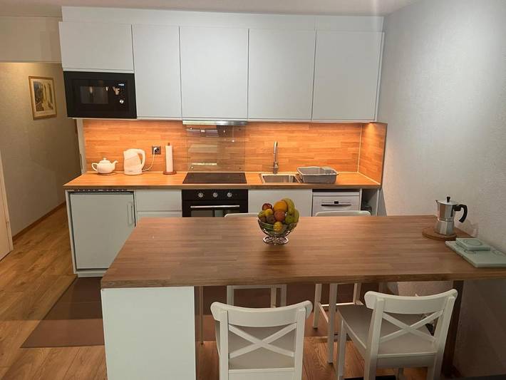 Gîte pour 6 personnes, avec vue et balcon à Vionnaz