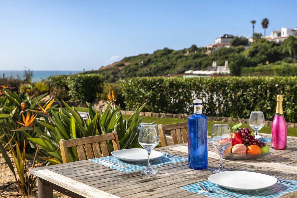 Casa da Falesia - Haus in erster Linie zum Meer mit 2 Schlafzimmern und Privatpool in Benagil, Faro Distrikt