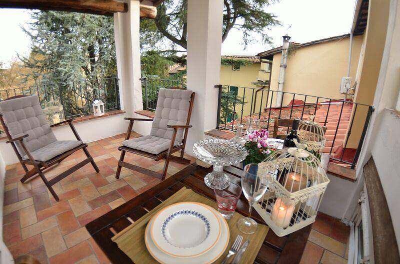 Geheel vakantieappartement, Riverside WiFi Appartement met Schoorsteen in Lucca, Provincie Lucca