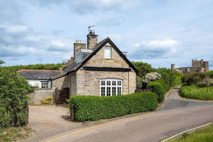 Beach house for 8 people, with terrace, with pets in Northumberland