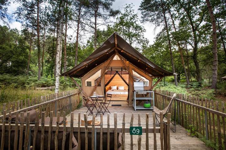 Parc de vacances pour 5 personnes, avec sauna et piscine ainsi que terrasse et jacuzzi à Rillé - 4