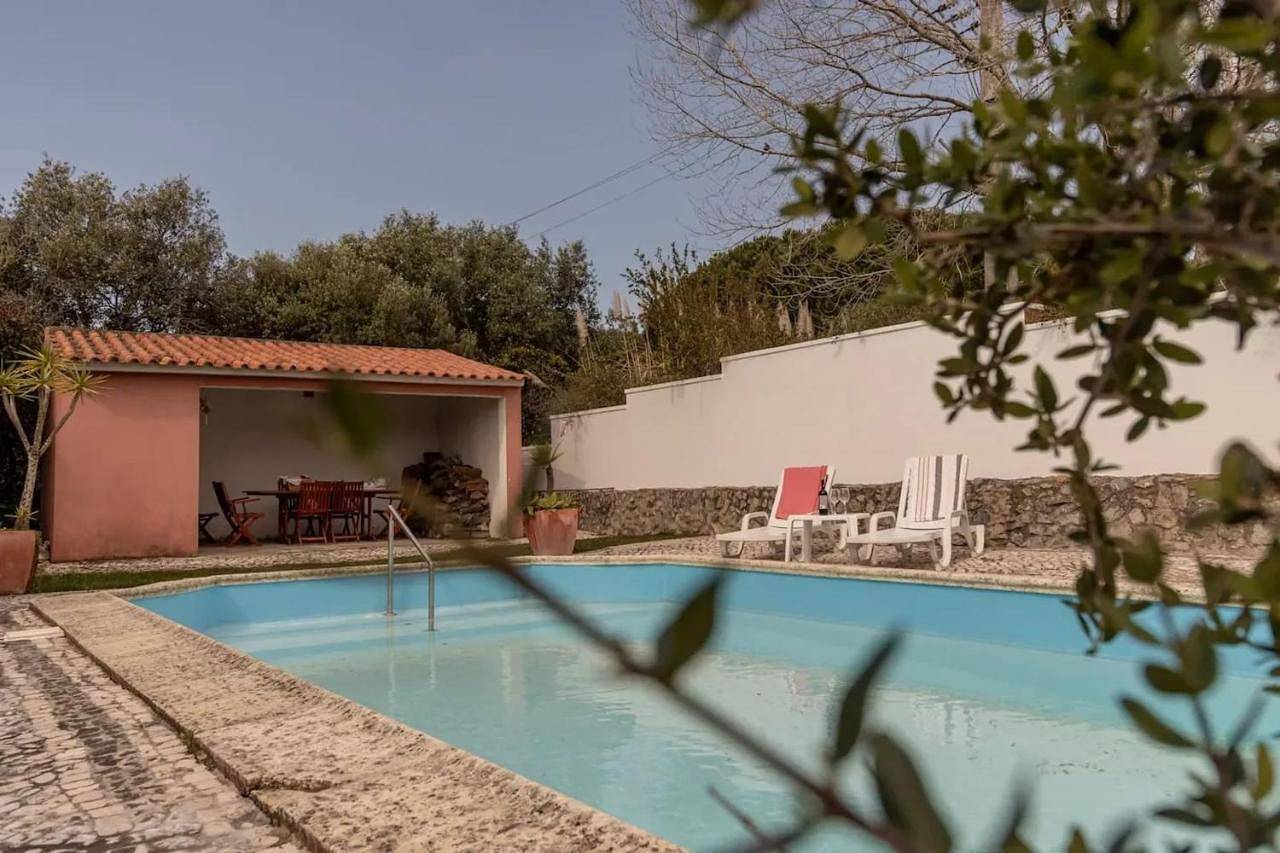 Four-Bedroom Chalet in Alcabideche, Costa de Lisboa