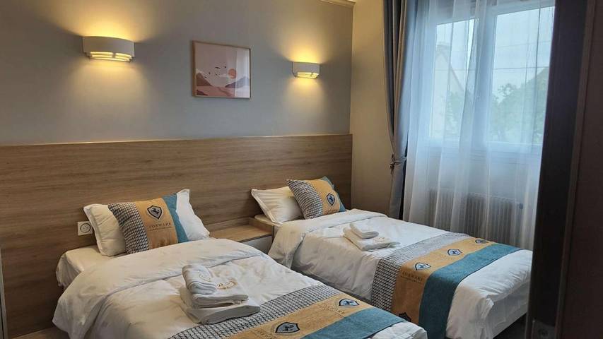 Maison d’hôte pour 2 personnes, avec Terrasse à Bondy