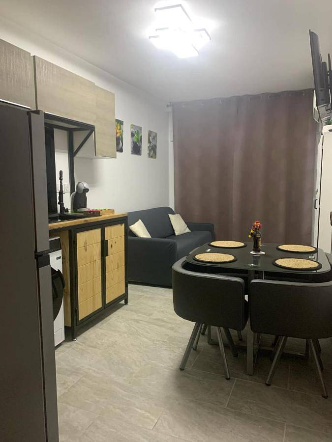 Appartement entier, Appartement coquet in Rivesaltes, Côte méditerranéenne (France)