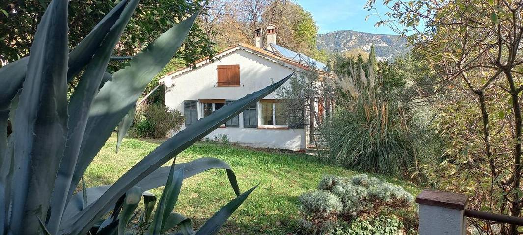 Appartement de vacances pour 4 personnes, avec vue ainsi que jardin et balcon