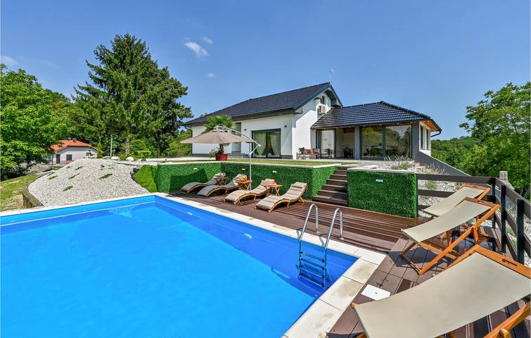 Gemütliche 2-Zimmer-Wohnung mit Pool, Terrasse und WLAN in der Nähe des Flusses Plitvica in Varazdin