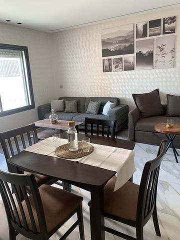 Gîte pour 5 personnes, avec balcon dans Mehdia