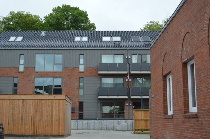 Ganze Ferienwohnung, Ferienwohnung Theo's Garten - Ferienwohnung-3-Raum in Husum Hafen, Husum