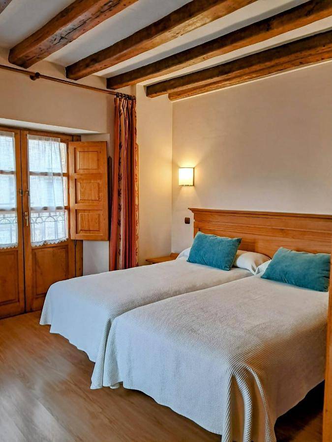 Hôtel pour 2 personnes, avec vue et balcon, adapté aux familles à Reinosa - 3