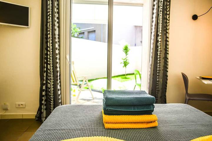 Appartement entier, Studio \"les Hortensias\" in Avignon, Vaucluse