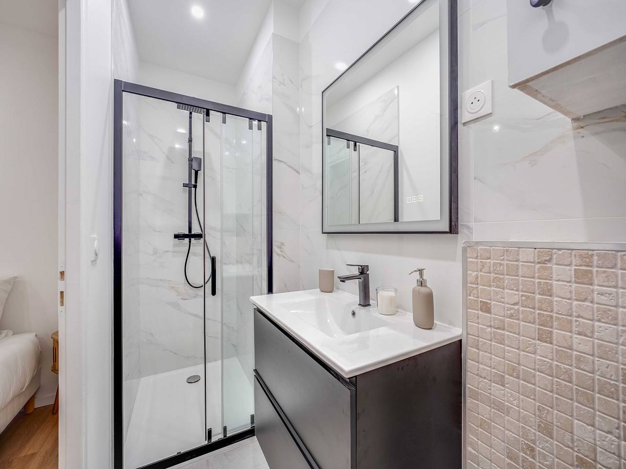 Appartement entier, Appartement moderne 1 chambre/4 places - Levallois in Levallois-Perret, Hauts-de-Seine
