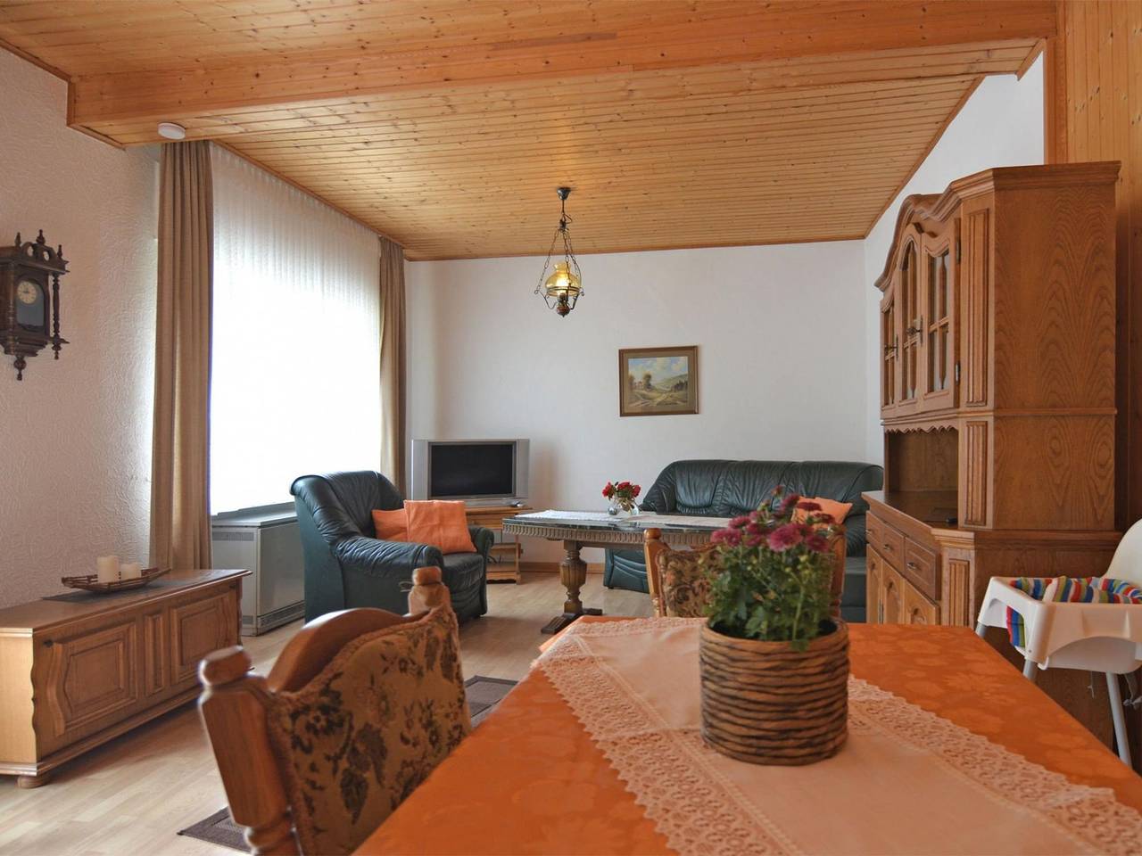 Ganze Wohnung, Cosy apartment in Marsberg in the Sauerland with terrace and garden in Marsberg, Hochsauerlandkreis