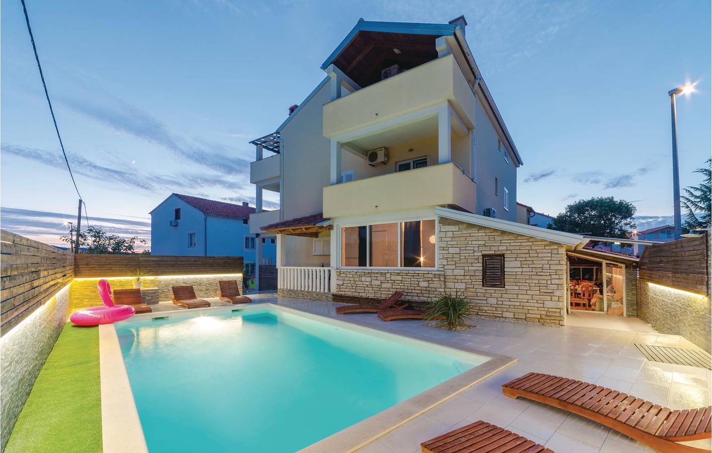 Ganze Ferienwohnung, Ferienwohnung für 6 Personen mit Terrasse in Biograd na Moru, Zadar