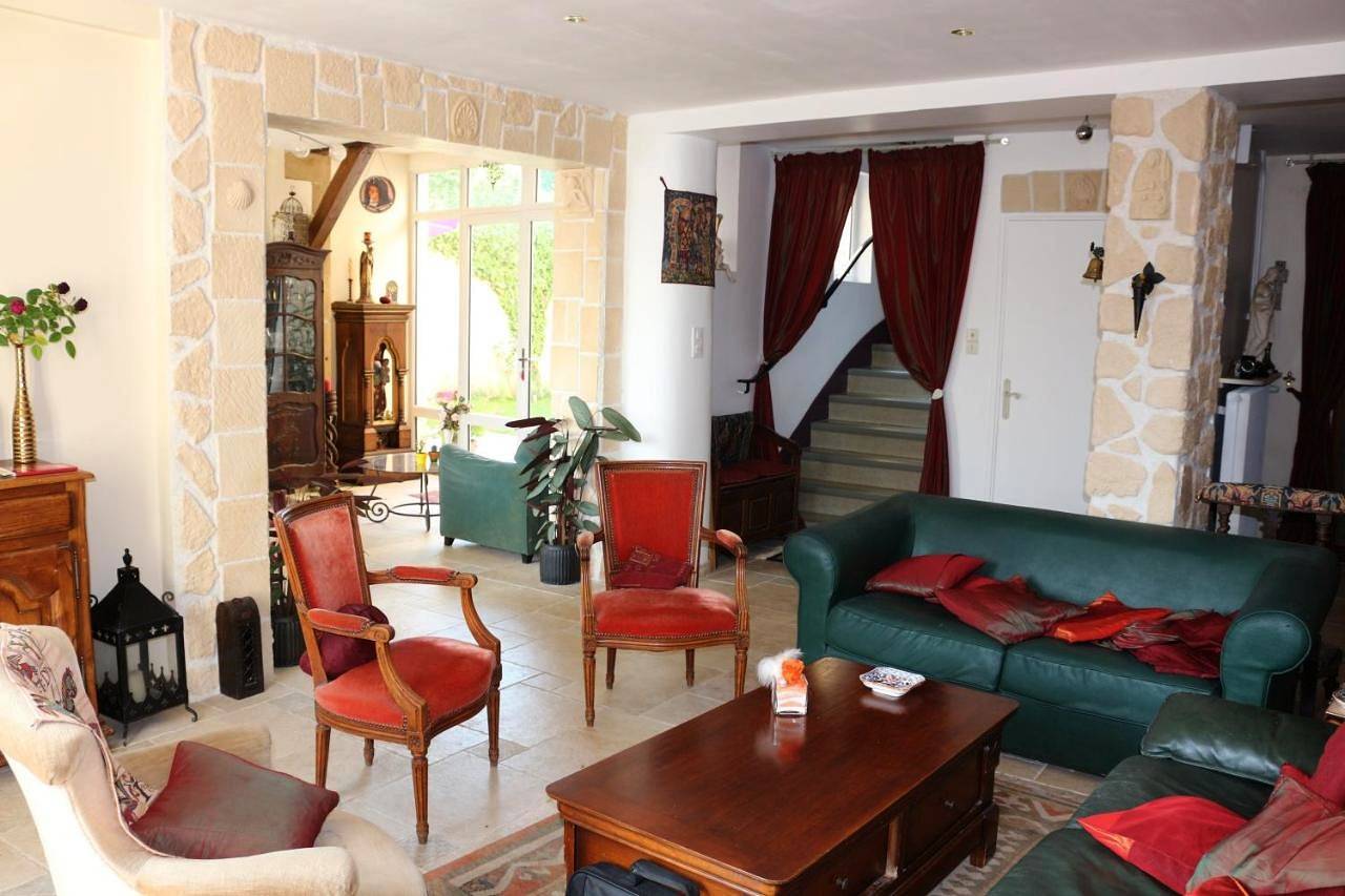 Appartement de vacances entier, Quadruple Room with Shared Bathroom in Paray-le-Monial, Région de Charolles