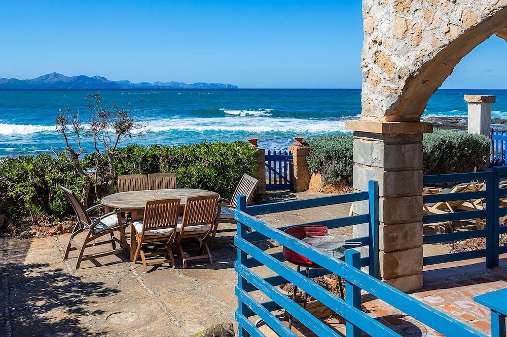Casa de vacaciones 'Punta Llarga Mhm' con vistas al mar, Wi-Fi y aire acondicionado in Colònia de Sant Pere, Artà