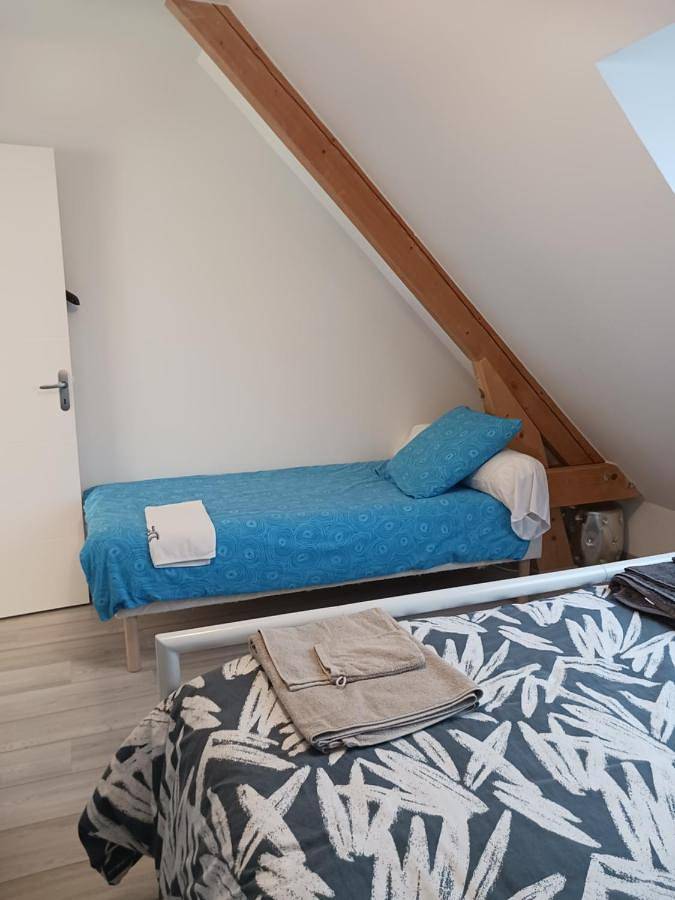 Chambre d’hôte pour 3 personnes, avec vue et piscine ainsi que jardin et terrasse dans Brissac-Loire-Aubance - 4