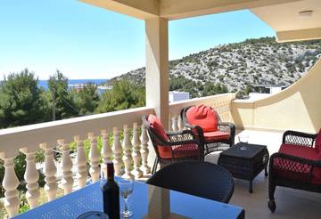 Bungalow für 3 Personen, mit Pool und Garten in Dalmatien