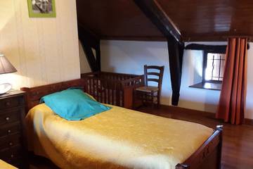 Chalet pour 4 Personnes dans Connac, Massif central, Photo 1