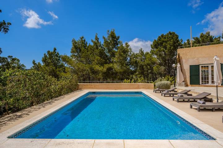 Fantástica villa con piscina, Wi-Fi, terraza, jardín y vistas al mar in San José (Ibiza), Sant Josep de sa Talaia