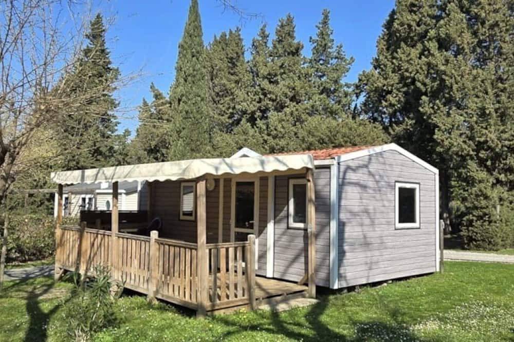 Camping 3 étoiles - Piscine  - ccbfihf in Châteauneuf-de-Gadagne, Vaucluse