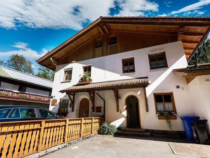Ferienwohnung für 2 Personen, mit Balkon und Terrasse sowie Garten im Berchtesgadener Land