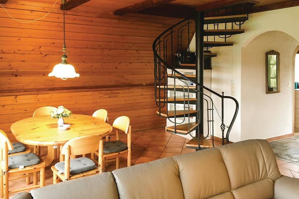 Schönes Haus mit 2 Schlafzimmern in. in Lübtheen, Mecklenburgisches Elbetal
