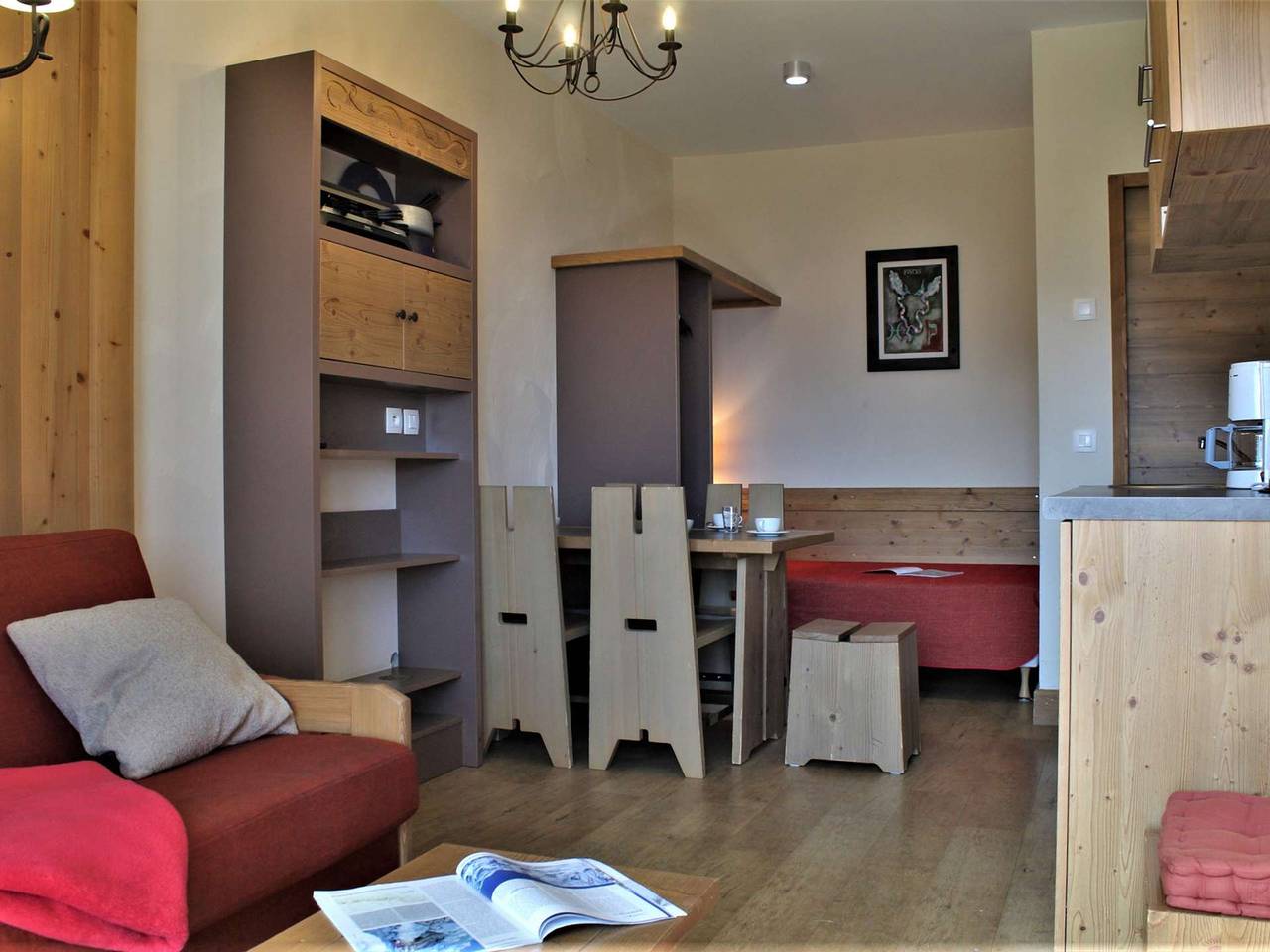 Ganze Wohnung, 2-Zimmer-Wohnung für 5 Personen, an den Pisten mit Innenpool, Sauna und Wlan in Station de Risoul, Risoul