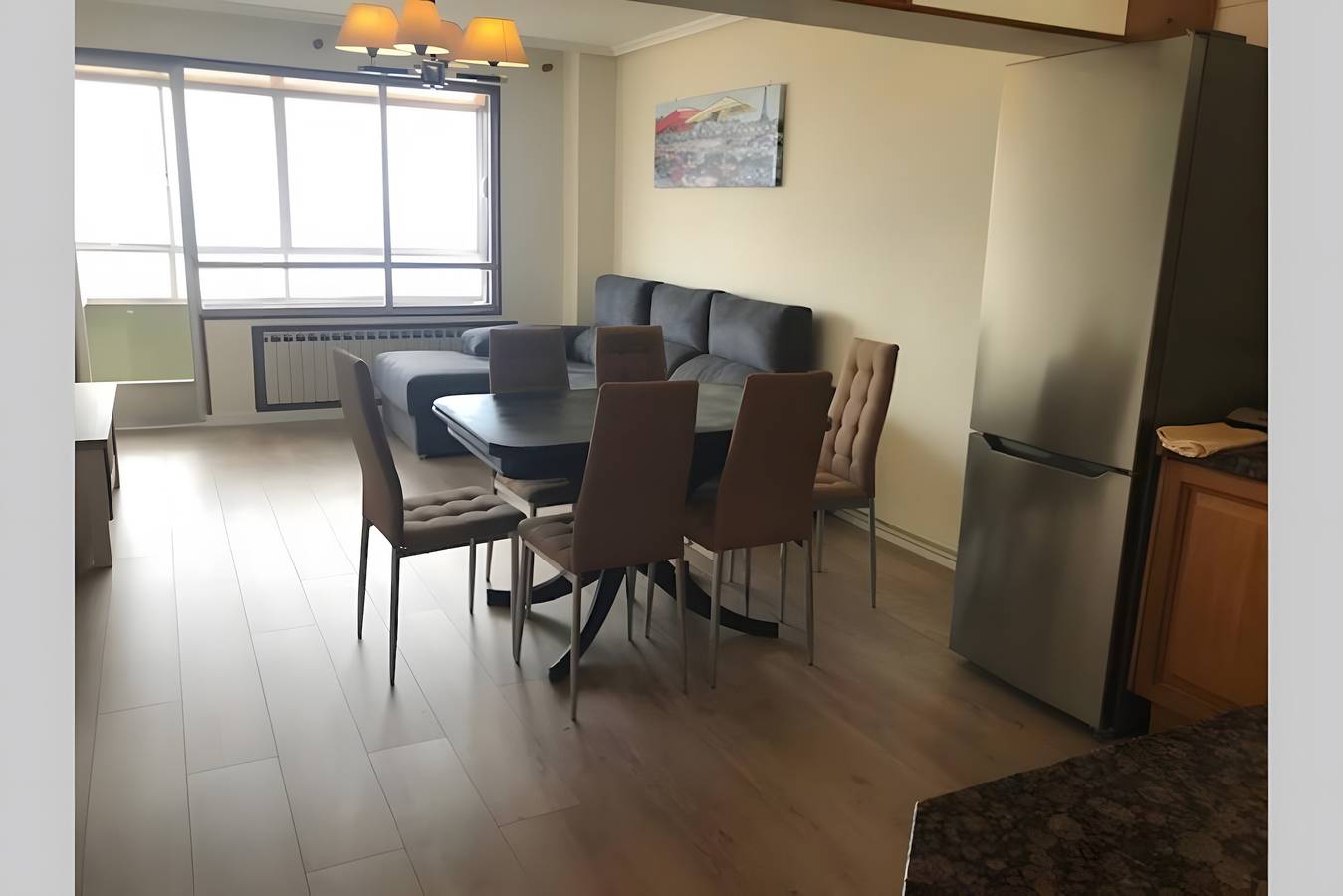 Appartement entier, Appartement « Vue sur la plage » en front de mer avec terrasse privée et Wi-Fi in Distrito Centro (Gijón), Gijón