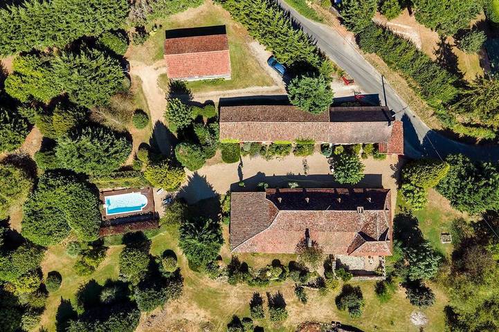 Location de vacances pour 12 personnes à Lembras