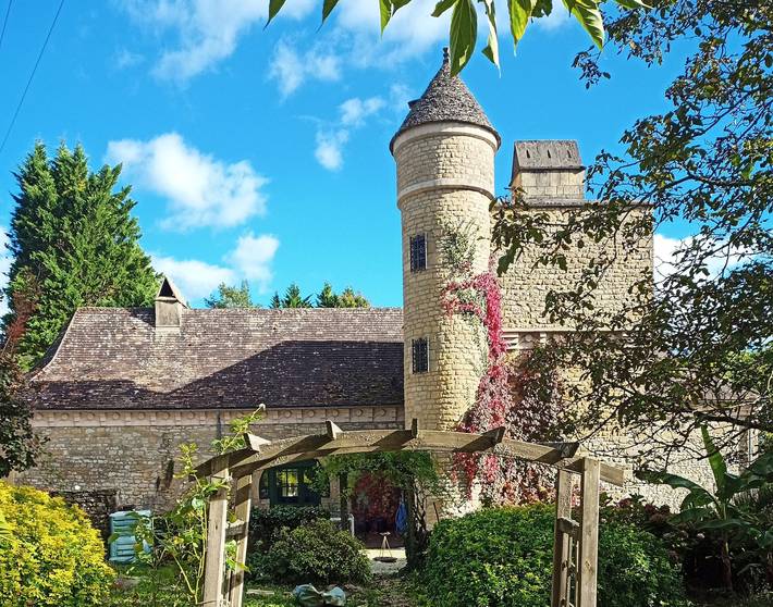 Gîte pour 8 personnes, avec piscine
