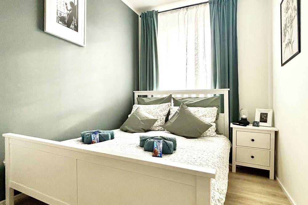 Ganze Wohnung, Cozee - Spacious Apt. With Netflix in Kaiserslautern, Saar-Nahe-Bergland