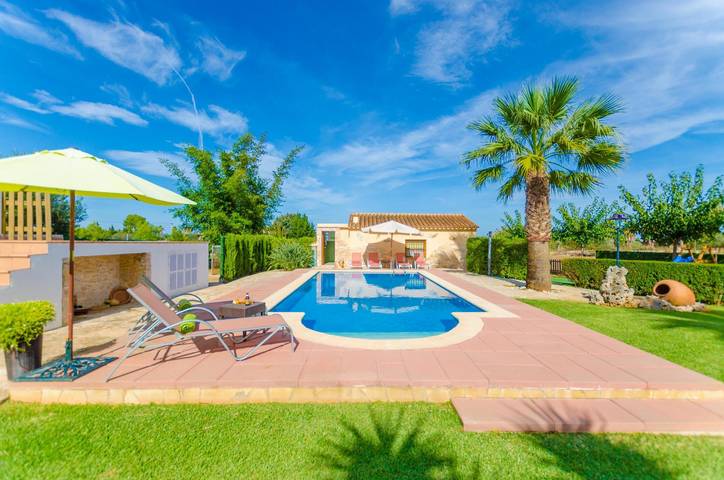 Santa Eulalia Petit - Villa con piscina privada en Santa Margarita. Wifi Gratis in Santa Margalida, Mallorca Norte
