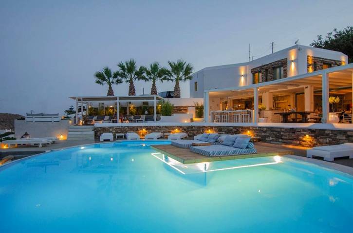 Hôtel pour 2 personnes, avec Balcon et Terrasse ainsi que Jardin et Piscine