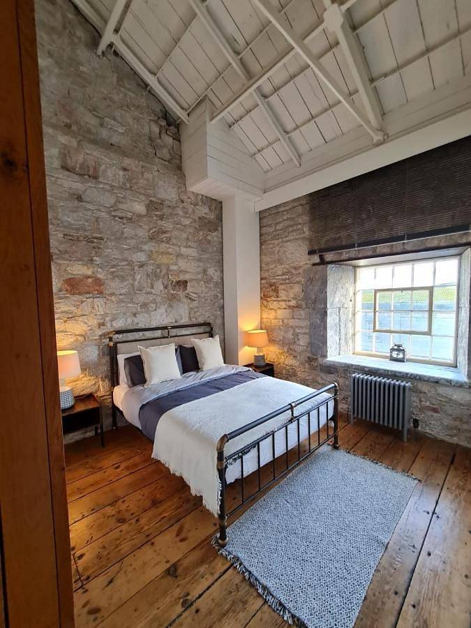 Entire apartment, Two-Bedroom Apartment in Plymouth, England