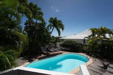 Location de vacances pour 8 personnes, avec jardin ainsi que piscine et vue dans Golf international de Saint François