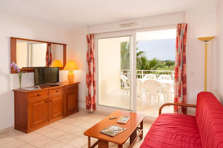 Location de vacances pour 4 personnes, avec balcon et piscine au Cap d'Agde