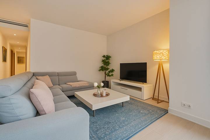 Apartamento entero, Stylish 3-Bedroom Gem Steps from Monaco – Spacious in Beausoleil, Costa mediterránea (Francia)