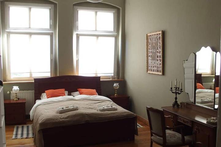 Apartamento entero, Piso refinado de 150m2 en el centro de Poznan, en el moderno distrito de Jezyce in Poznań, Gran Polonia (región histórica)