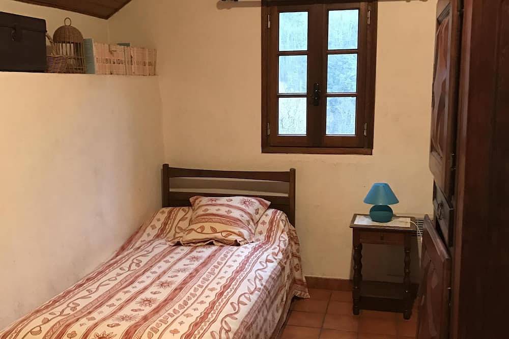 Maison de vacances au coeur du village in Borce, Béarn
