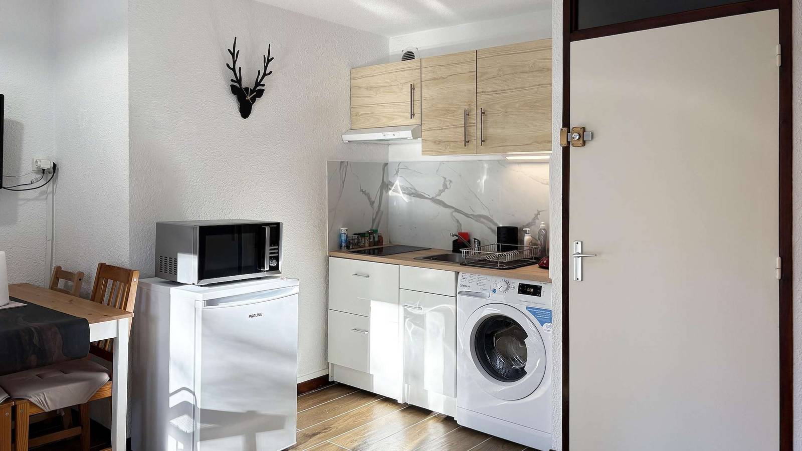 Appartement de vacances entier, Centre-Station Les Orres 1650 - Rés. Meale - Studio 2-4 personnes in Les Orres, Parc national des Écrins