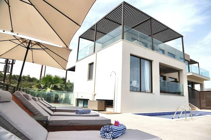 Maison de vacances pour 8 personnes, avec piscine et balcon, animaux acceptés dans Kalyves