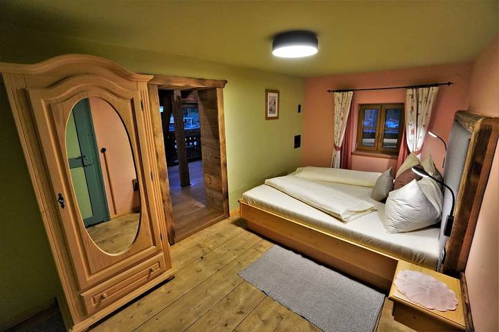 Chalet für 8 Personen, mit Balkon und Whirlpool sowie Garten und Sauna in Ehrwald - 4