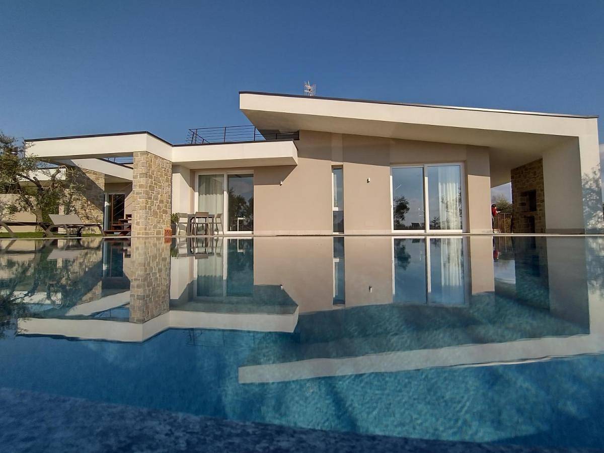 La Rondinella Apartments in Calmasino, Bardolino