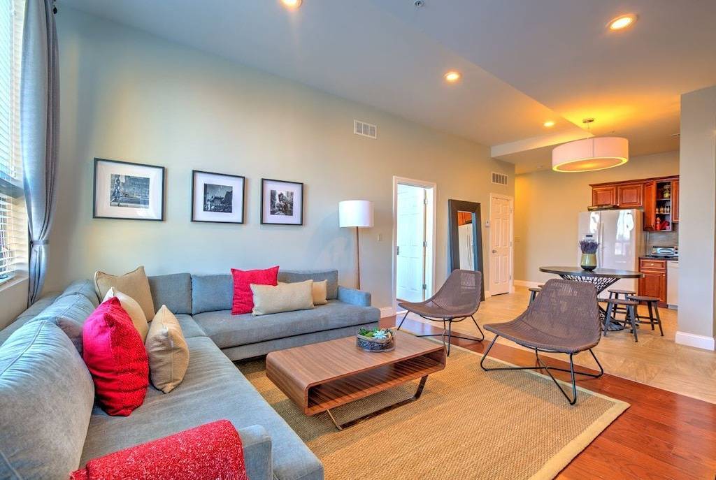 Ganze Wohnung, Einzigartige 3 Br / 3 Ba in Chinatown | 2 Minuten vom Kongresszentrum entfernt in Philadelphia, Philadelphia County