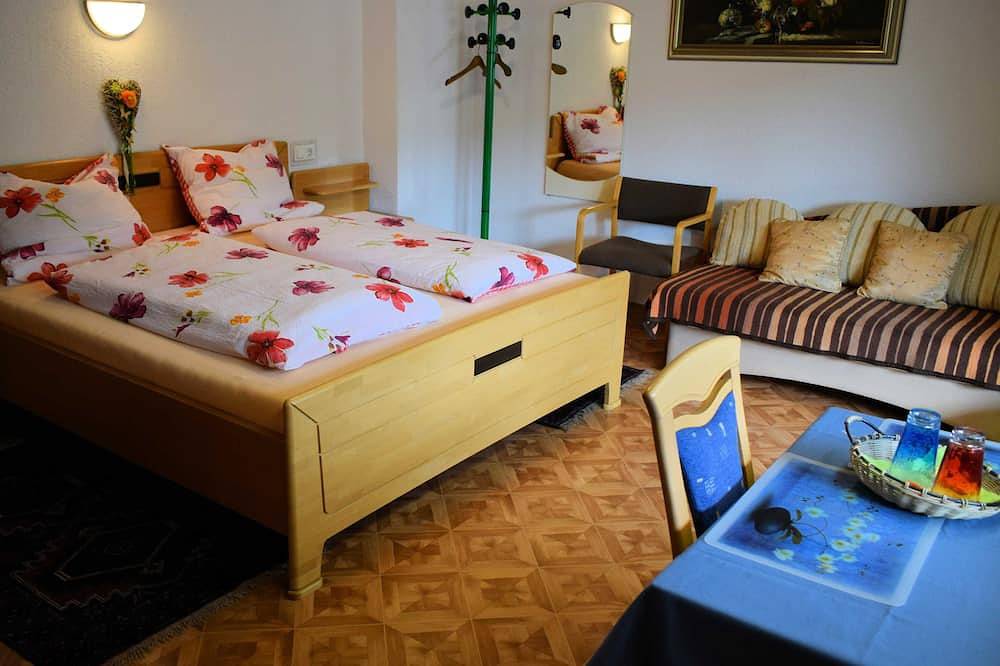 Doppelzimmer mit Balkon - Gästehaus Grau in Egloffstein, Frankenalb