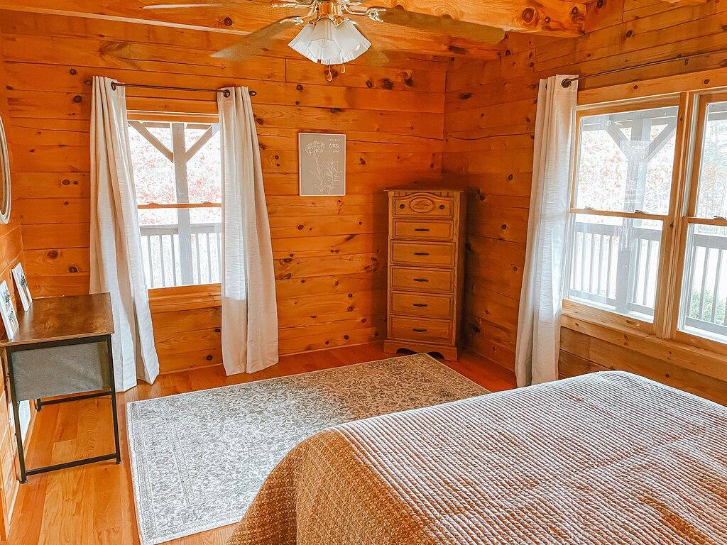 Sunrise Ridge - No Cleaning Fee!!! in Polk County NC