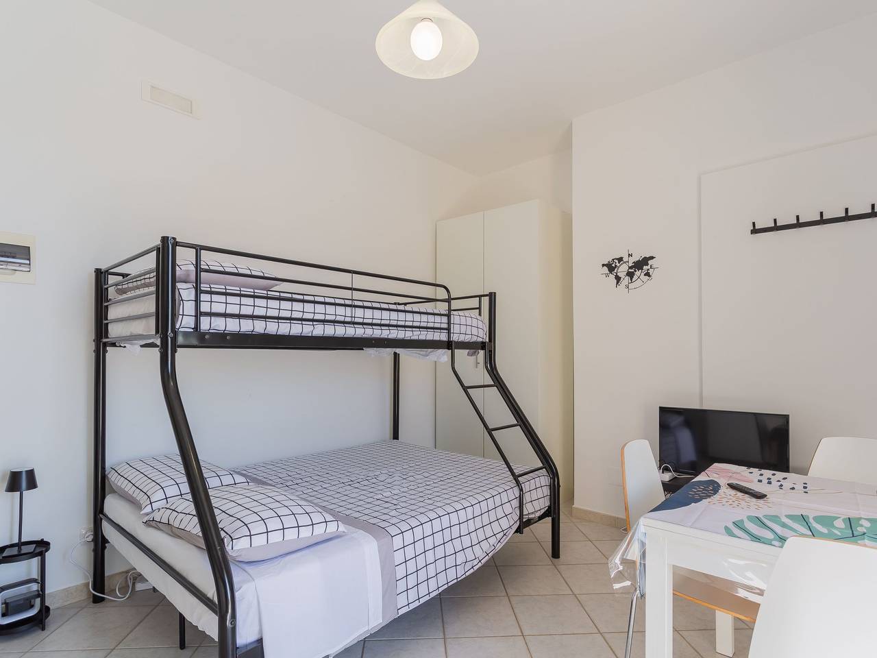 Ganze Wohnung, 5 Bnb delle Nazioni mit Parkplatz, 9min Flughafen Meer in Bitonto, Bari Provinz